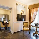 Piazza del Popolo Luxury Home